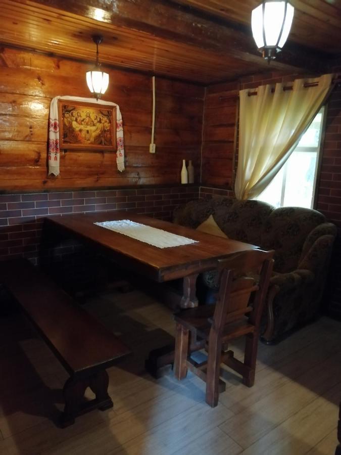Usadba Kupalinka Hotel Ostrovo Ngoại thất bức ảnh