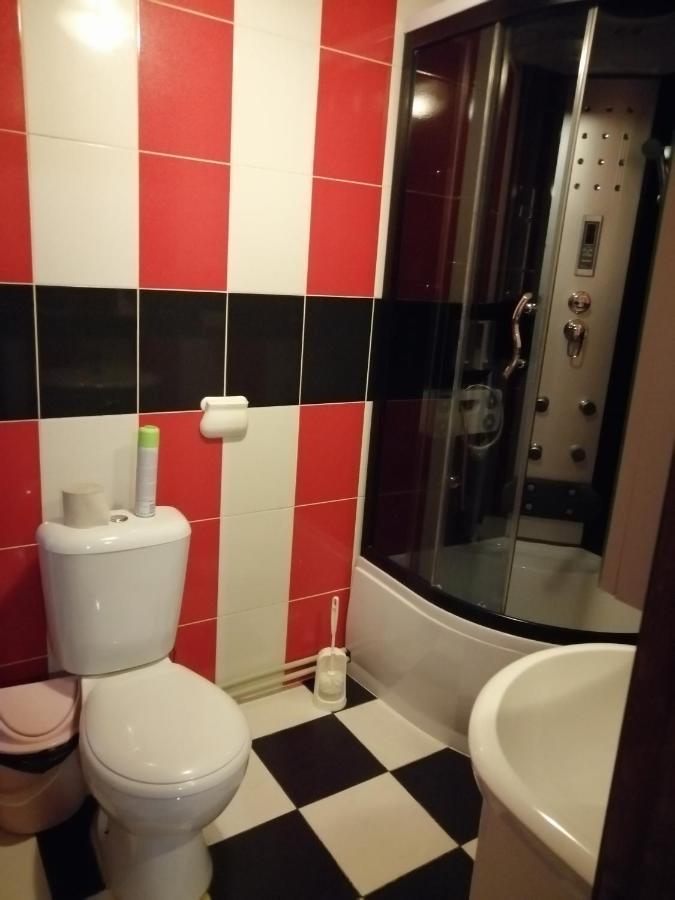 Usadba Kupalinka Hotel Ostrovo Ngoại thất bức ảnh
