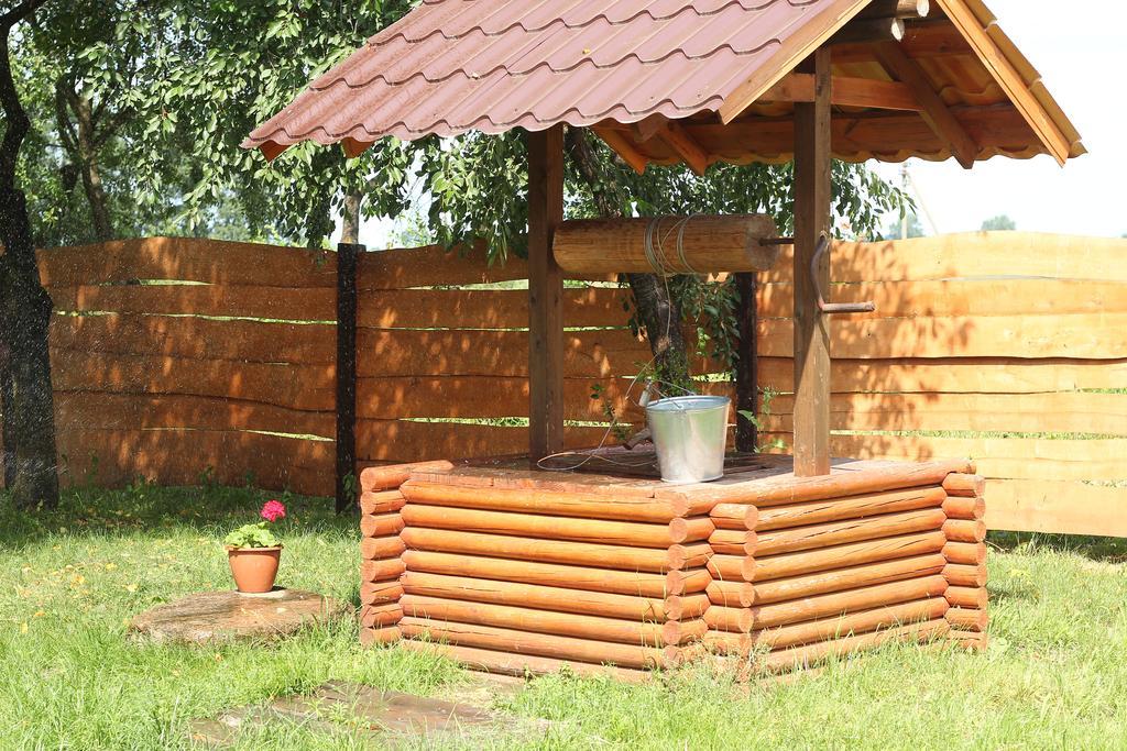 Usadba Kupalinka Hotel Ostrovo Ngoại thất bức ảnh
