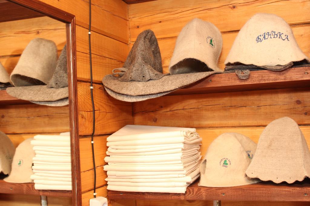Usadba Kupalinka Hotel Ostrovo Ngoại thất bức ảnh