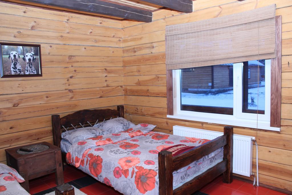 Usadba Kupalinka Hotel Ostrovo Phòng bức ảnh